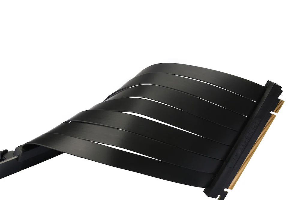 Phanteks 220 mm Premium Shielded High speed PCI-E x16 Riser Cable 90° Adapter - Image 4